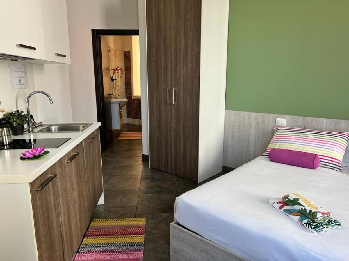 Bnbook Residence Matteotti Новара Екстер'єр фото