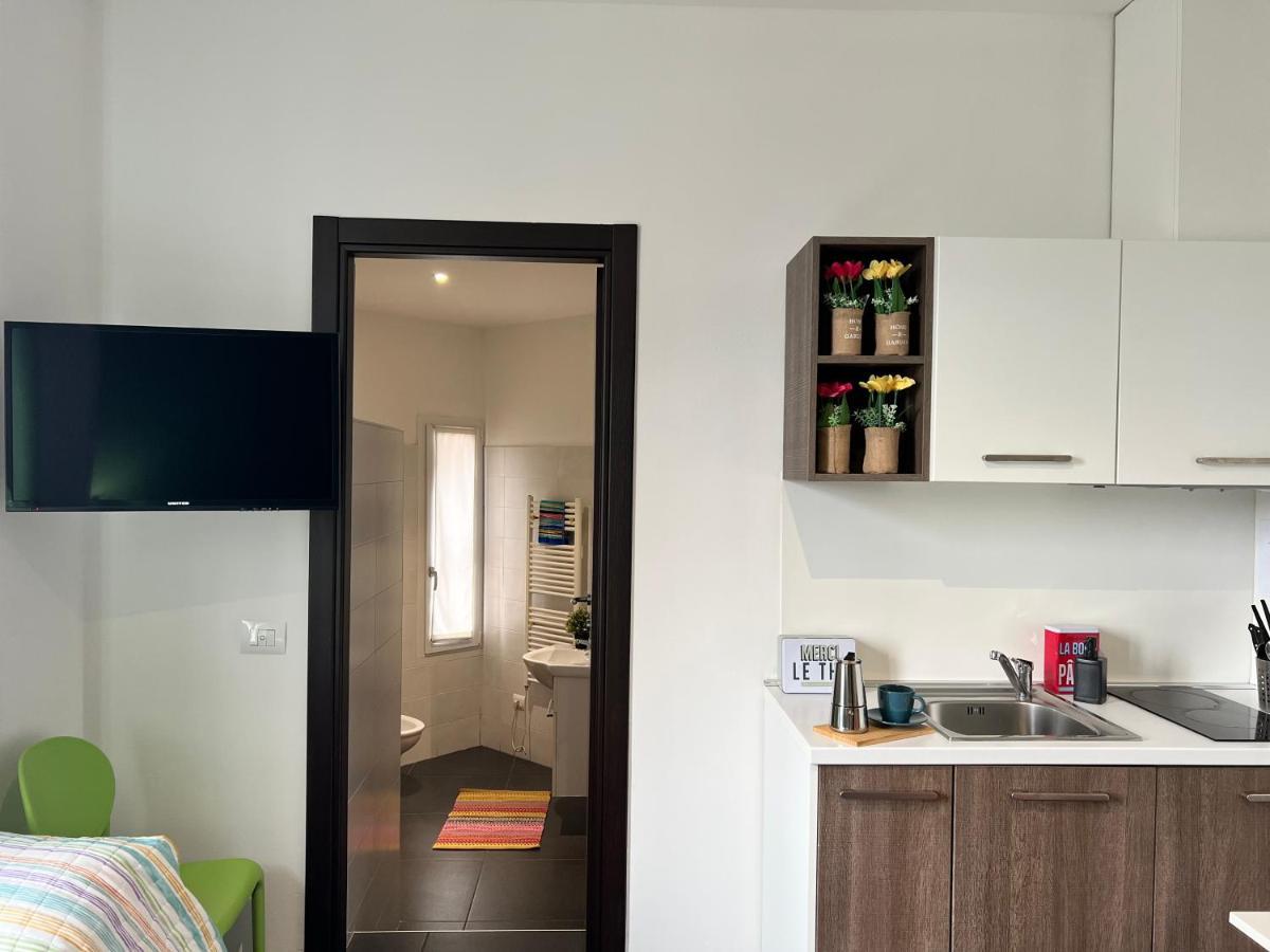 Bnbook Residence Matteotti Новара Екстер'єр фото