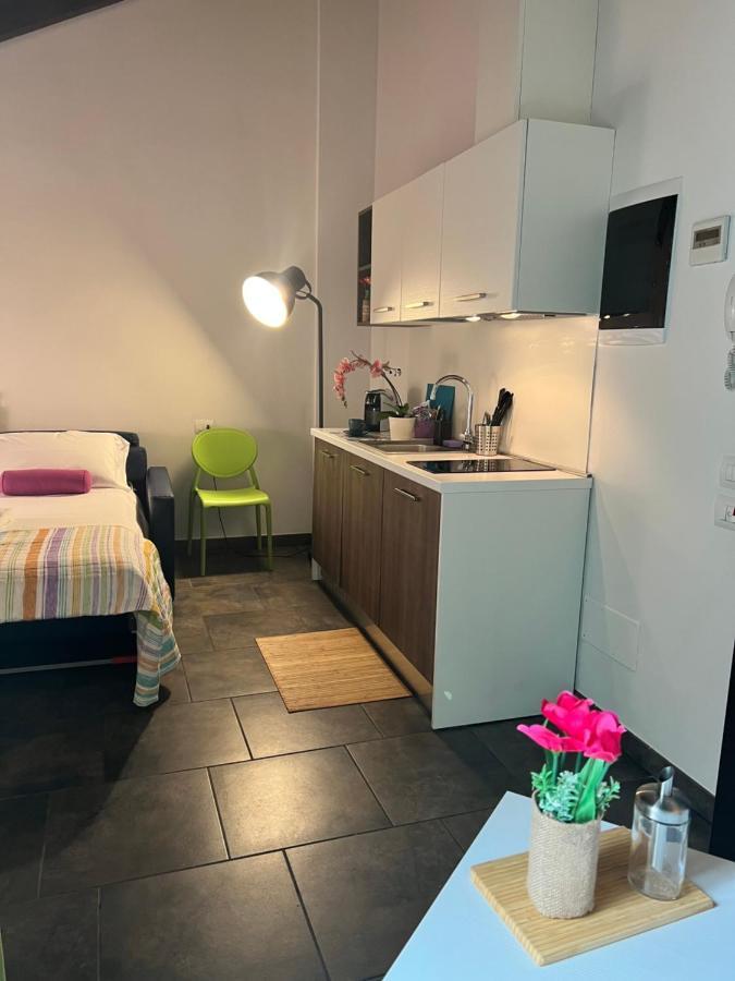Bnbook Residence Matteotti Новара Екстер'єр фото