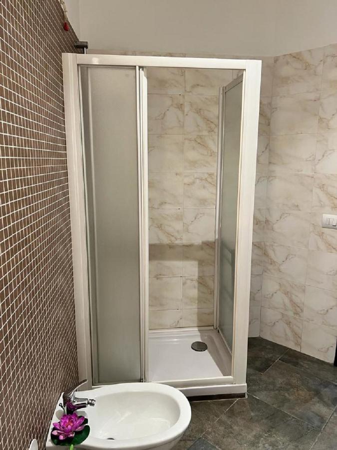 Bnbook Residence Matteotti Новара Екстер'єр фото