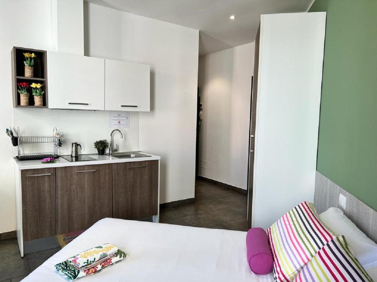 Bnbook Residence Matteotti Новара Екстер'єр фото