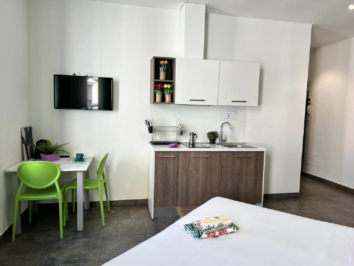Bnbook Residence Matteotti Новара Екстер'єр фото