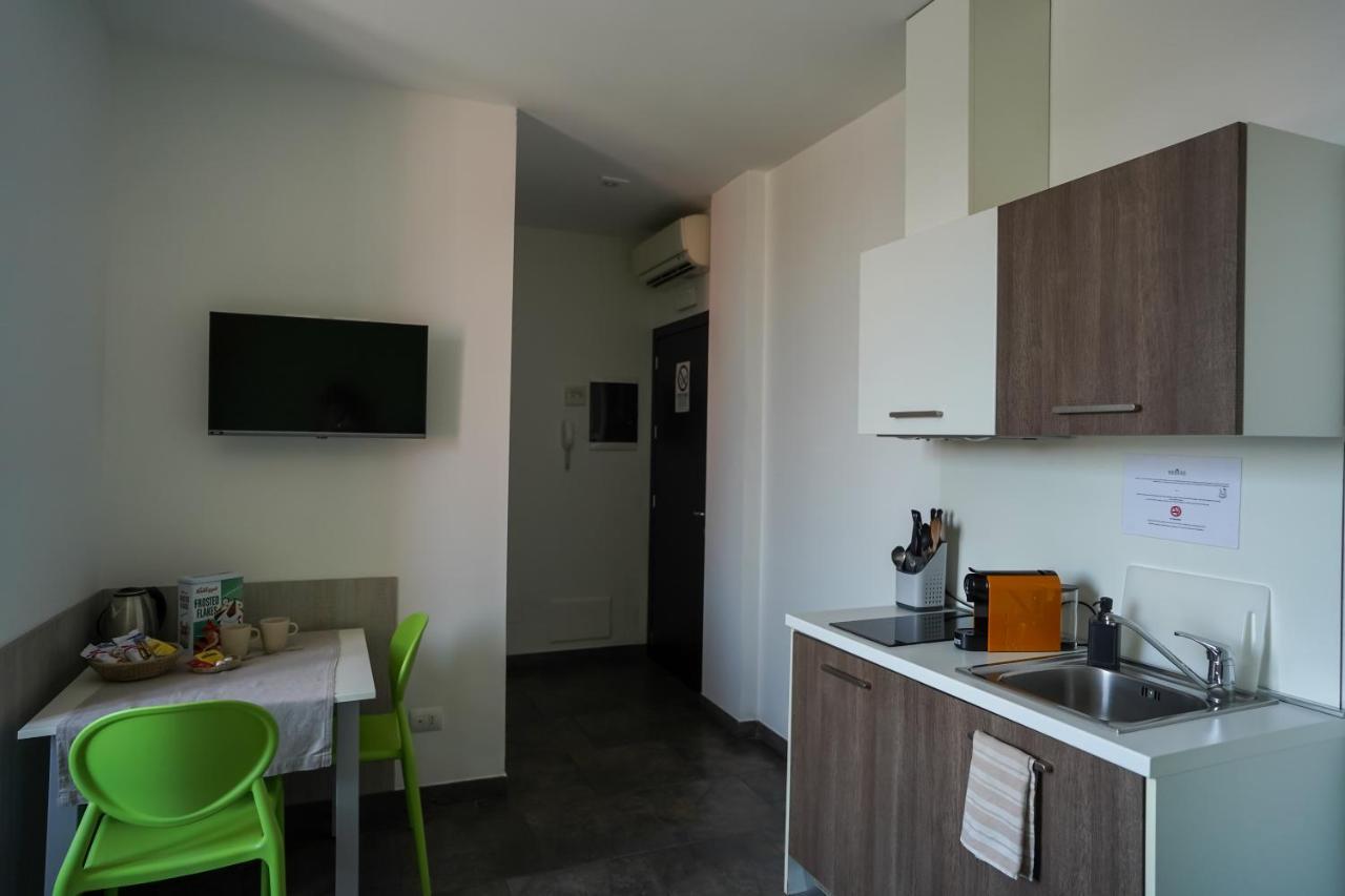 Bnbook Residence Matteotti Новара Екстер'єр фото