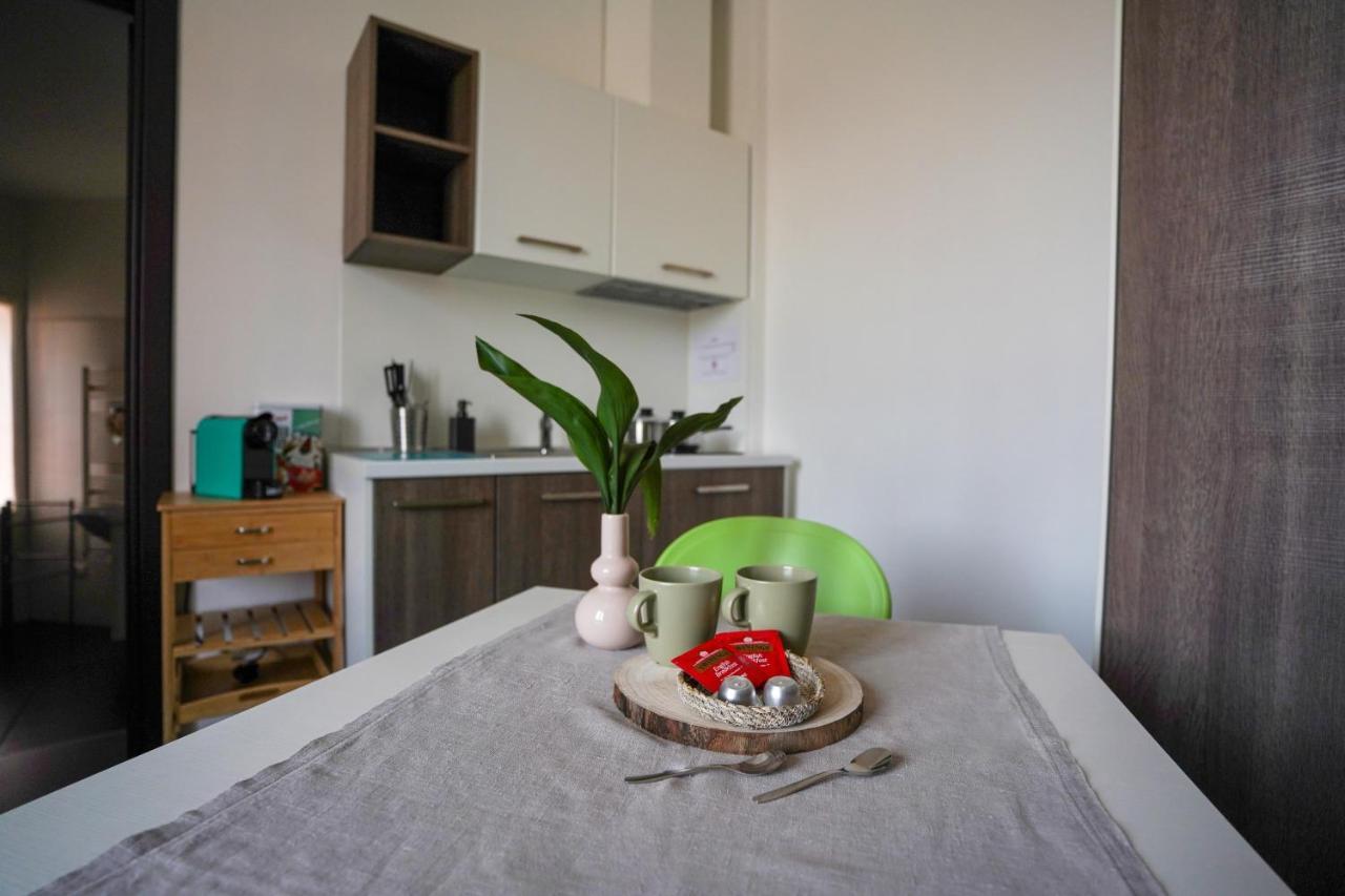 Bnbook Residence Matteotti Новара Екстер'єр фото