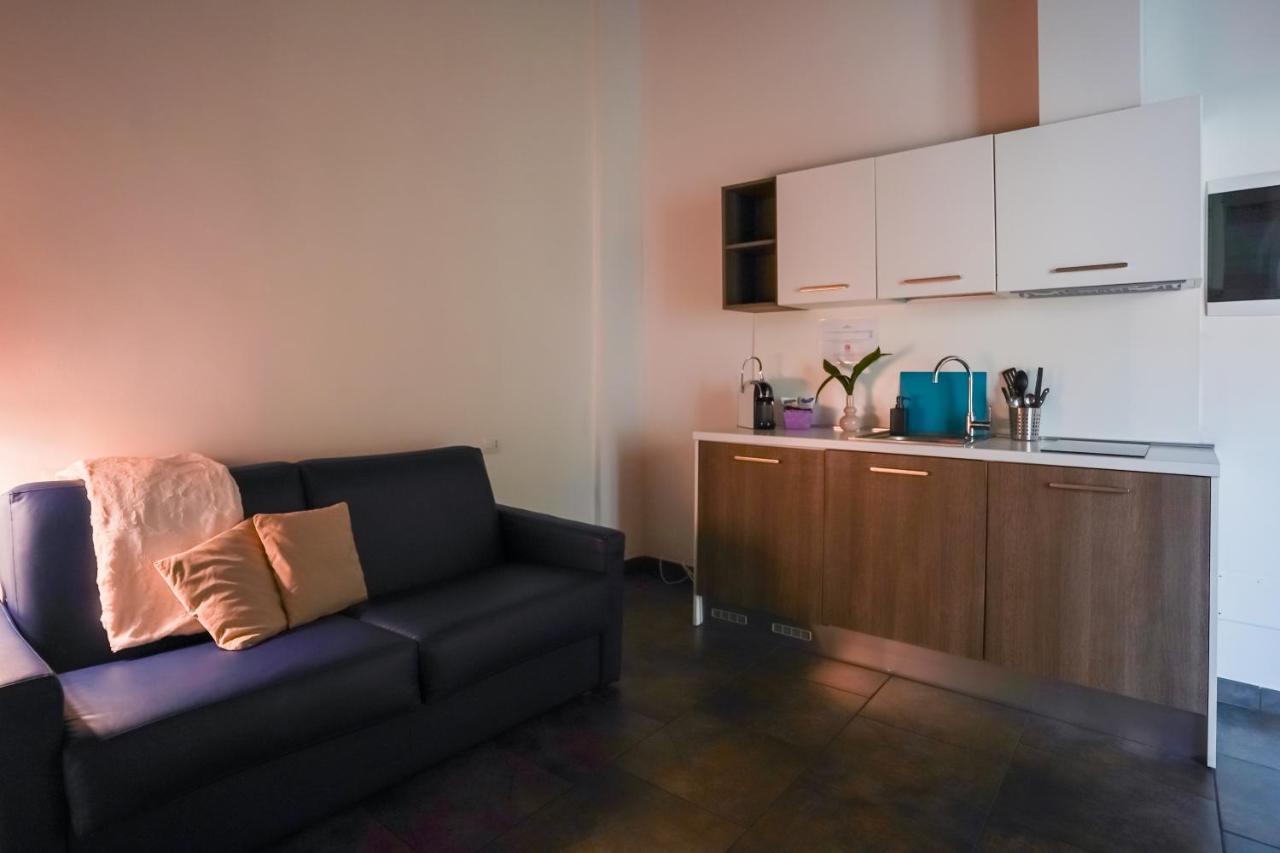 Bnbook Residence Matteotti Новара Екстер'єр фото