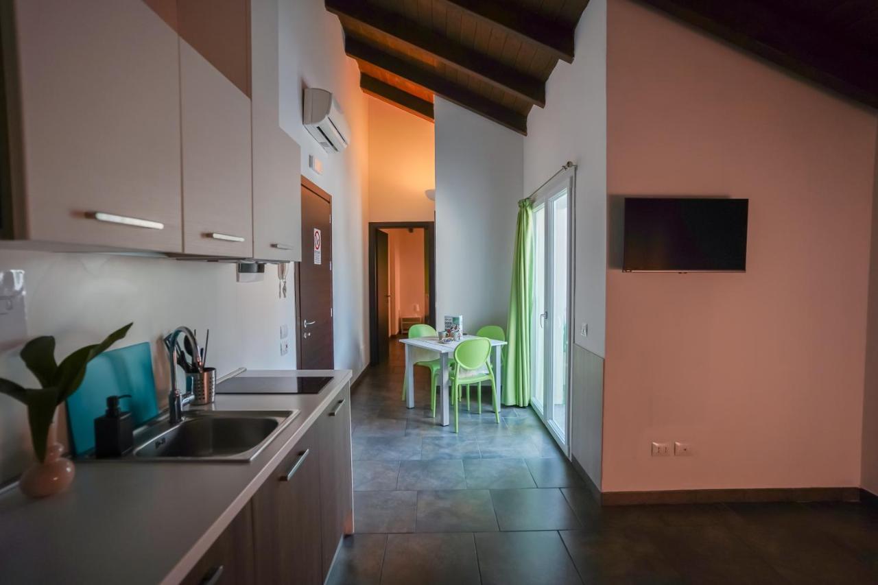 Bnbook Residence Matteotti Новара Екстер'єр фото