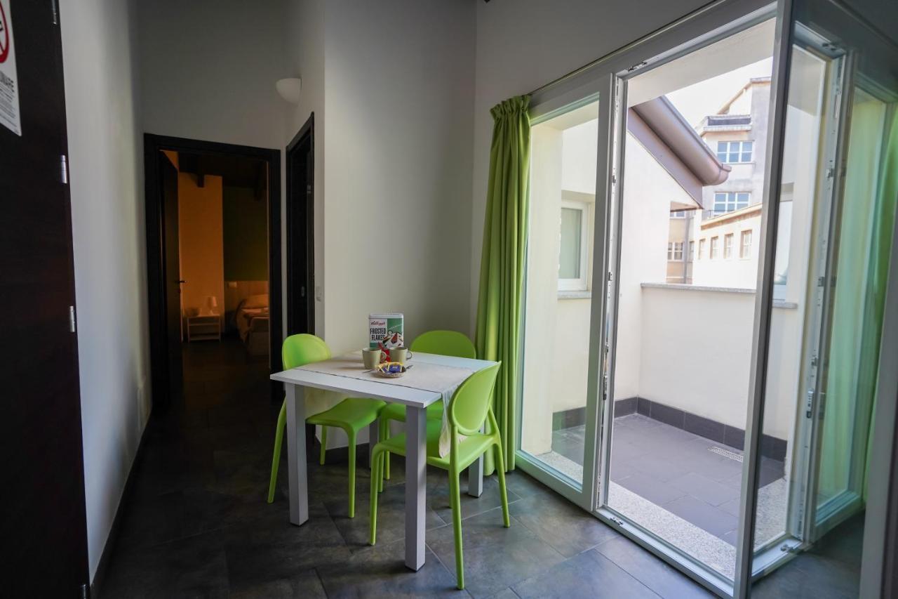 Bnbook Residence Matteotti Новара Екстер'єр фото
