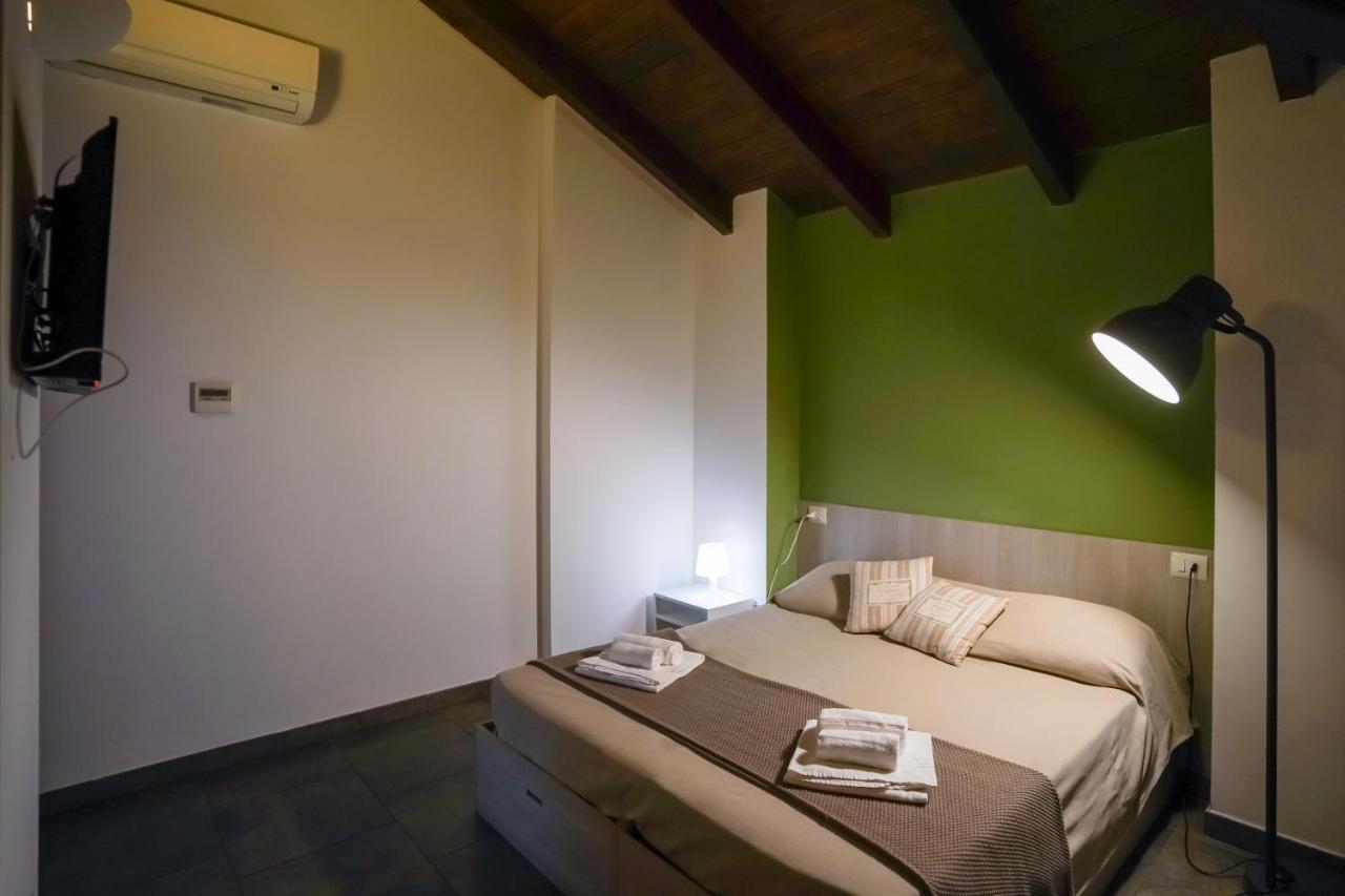 Bnbook Residence Matteotti Новара Екстер'єр фото