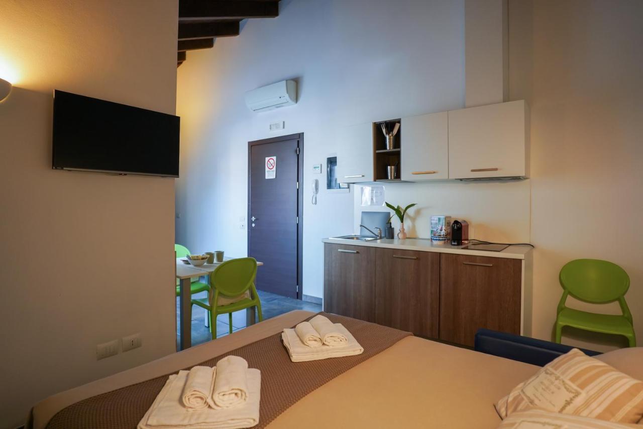 Bnbook Residence Matteotti Новара Екстер'єр фото