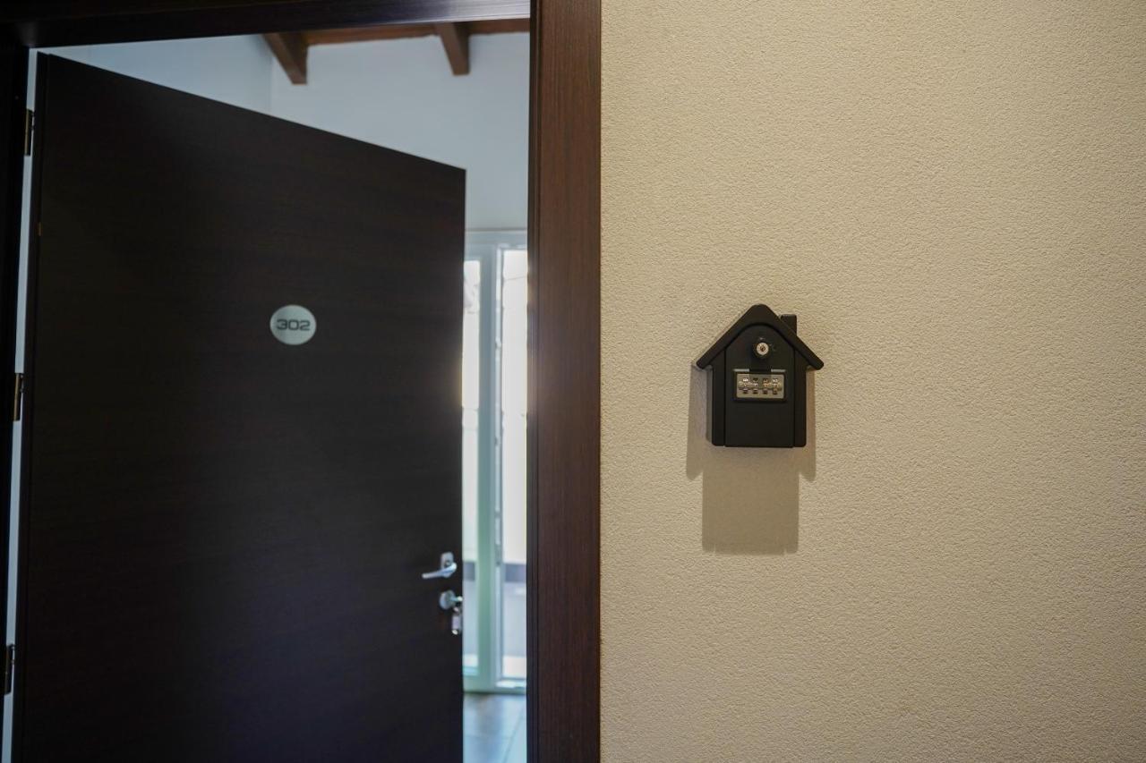 Bnbook Residence Matteotti Новара Екстер'єр фото